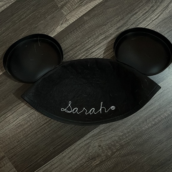Classic Mickey Ears - Picture 2 of 2